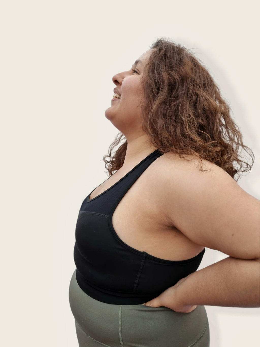 Sostén deportivo con broche